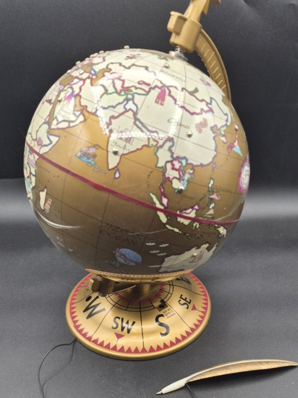 Mr. Christmas Season’s Greetings Around the World Globe With Compass Base